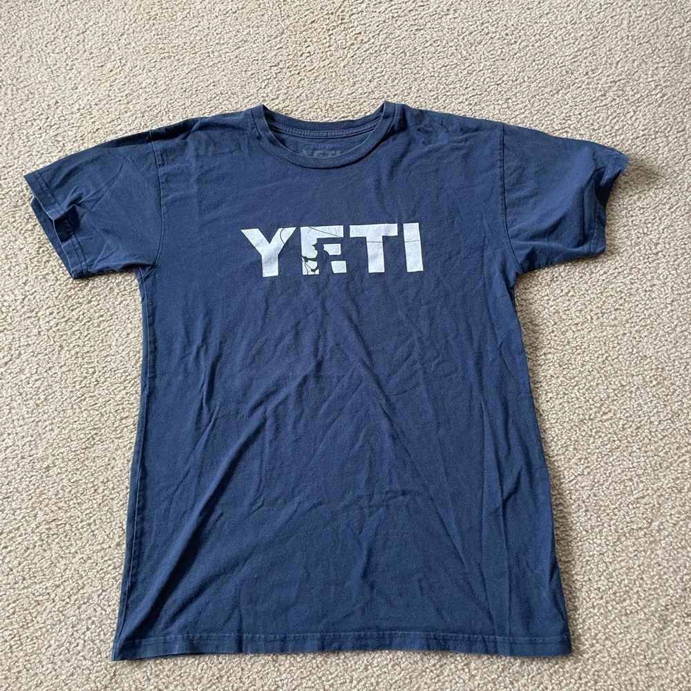Yeti t-shirt